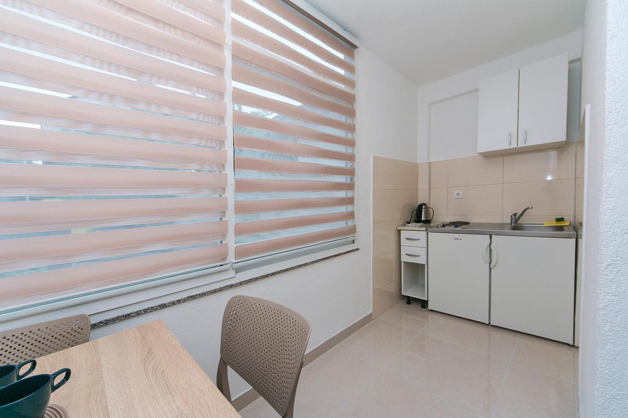 Apartments By The Sea Podaca, Makarska - 4734 Rom bilde
